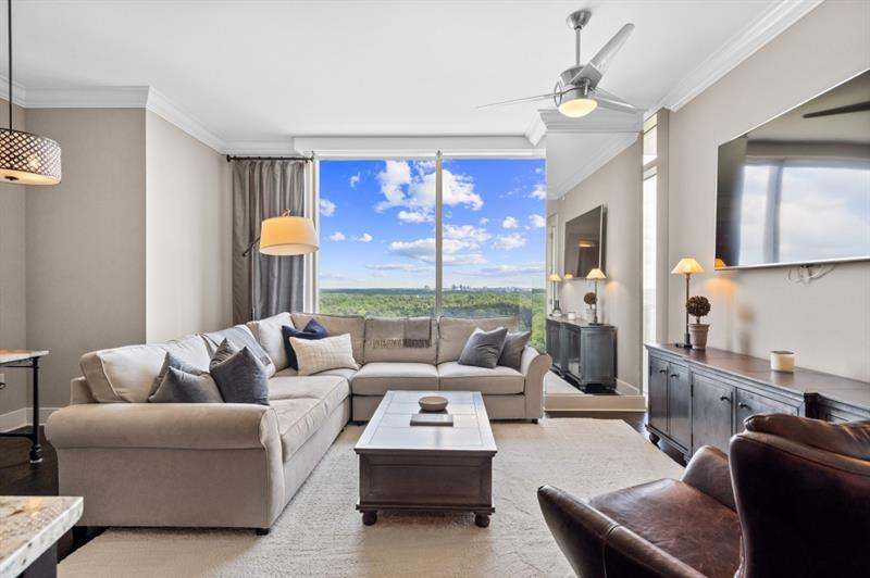 Ritz Carlton Residences - Residential