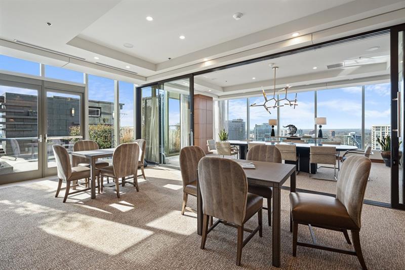 Ritz Carlton Residences - Residential