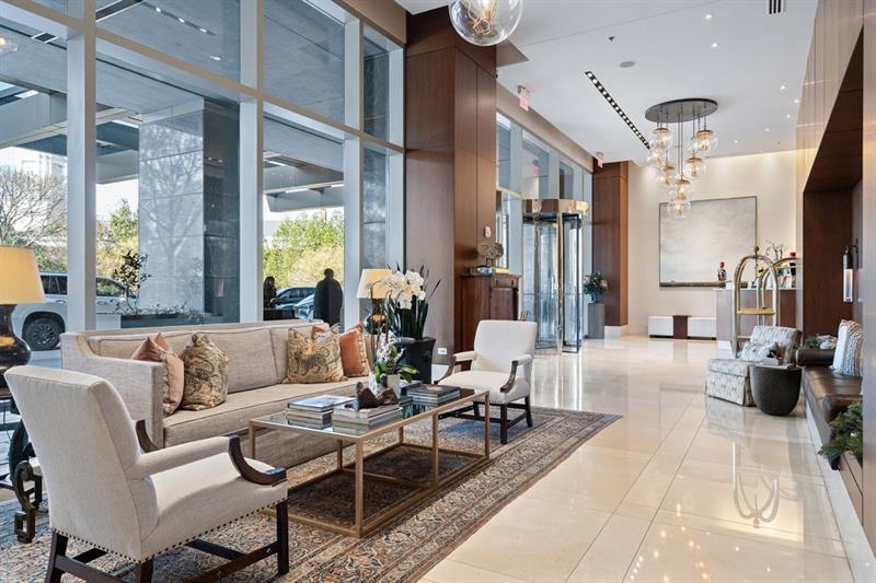 Ritz Carlton Residences - Residential