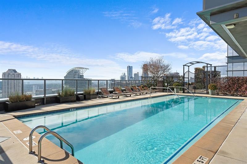 Ritz Carlton Residences - Residential