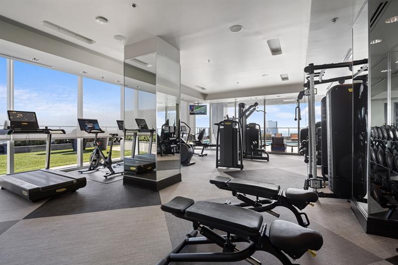 Ritz Carlton Residences - Residential