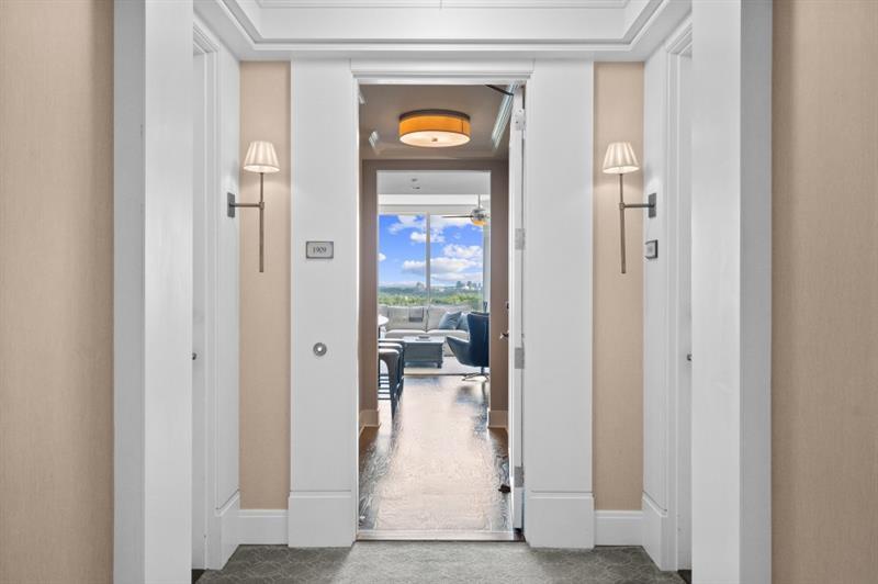 Ritz Carlton Residences - Residential