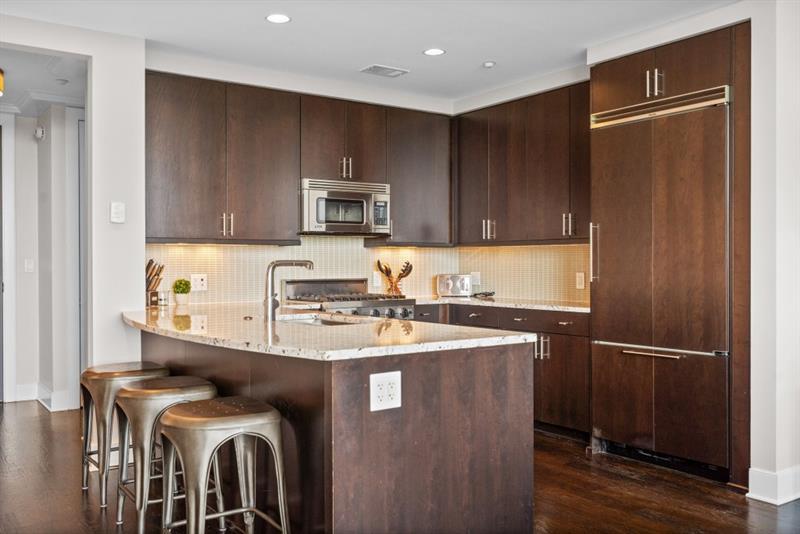 Ritz Carlton Residences - Residential