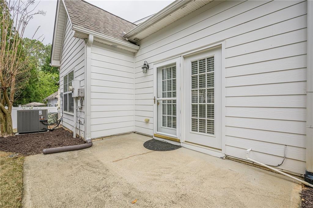 1052 Pike Forest Court, Lawrenceville, Georgia image 12