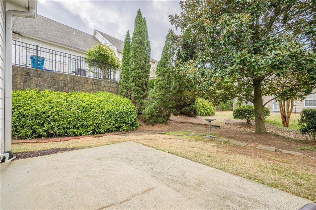 1052 Pike Forest Court, Lawrenceville, Georgia image 11