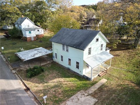 A home in Lindale