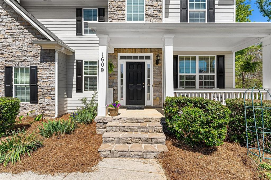 1609 Sahale Falls Drive, Braselton, Georgia image 4