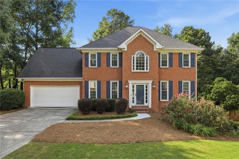 Homes For Sale - 230 Shyrewood Drive<br/> Lawrenceville, GA 30043
