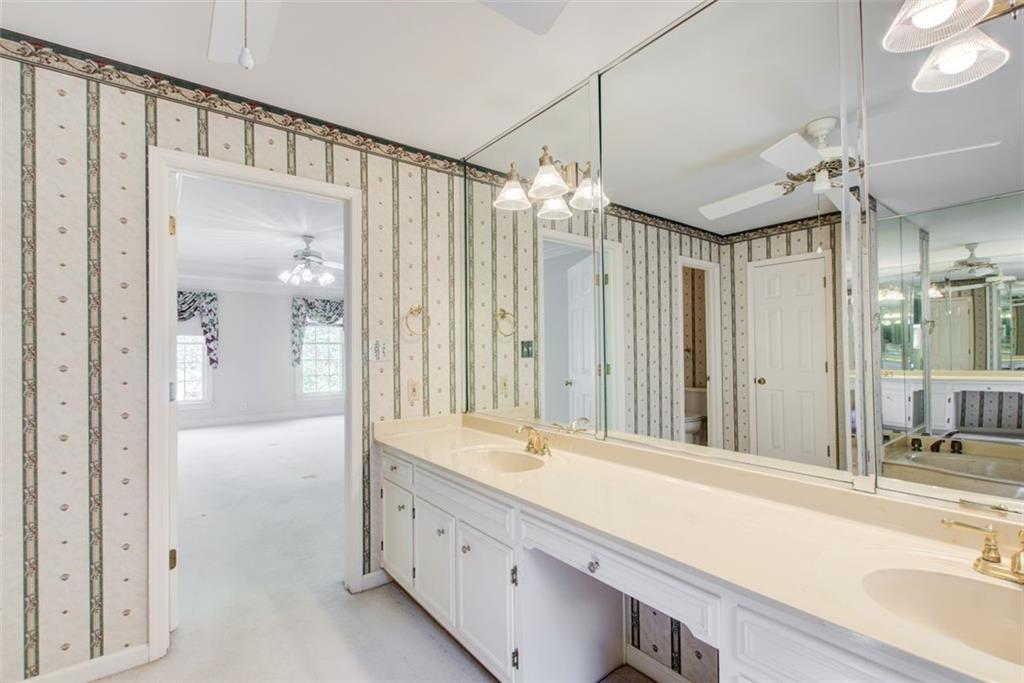 5162 Charlemagne Way, Lilburn, Georgia image 35
