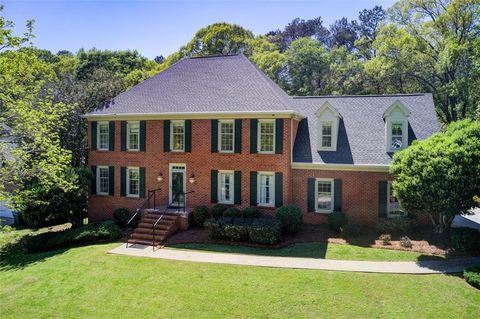 5162 Charlemagne Way SW Lilburn GA 30047