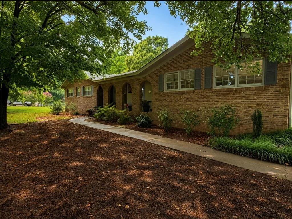 225 Pineridge Road
