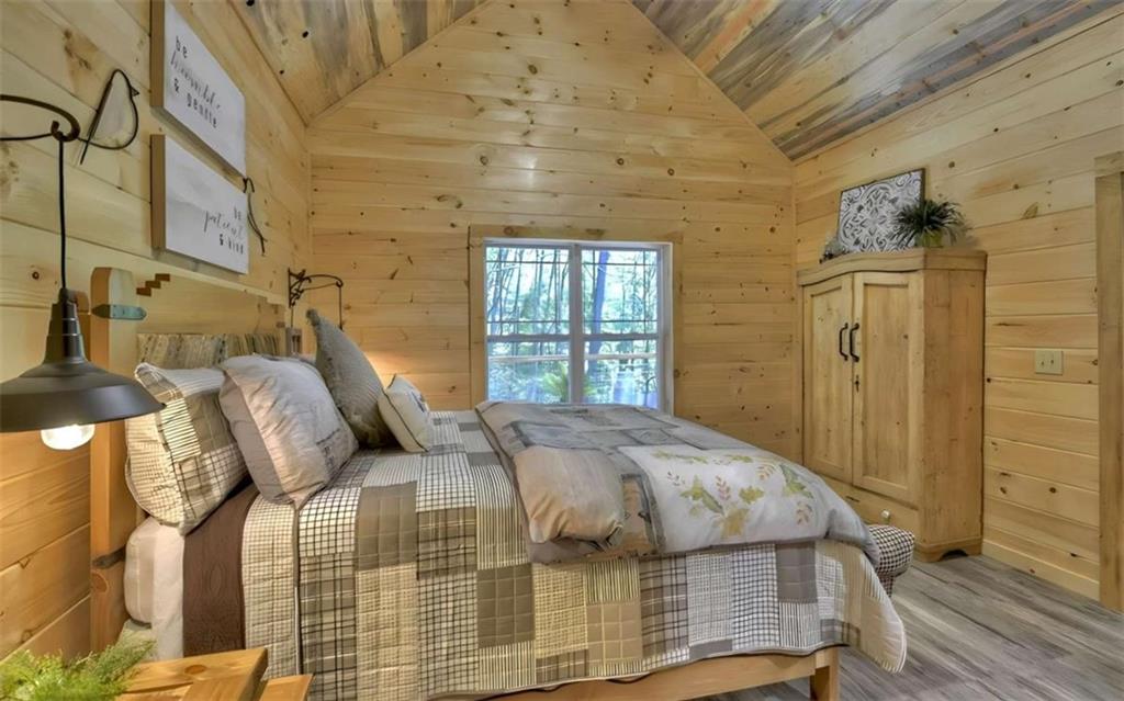 184 Rockhouse Road