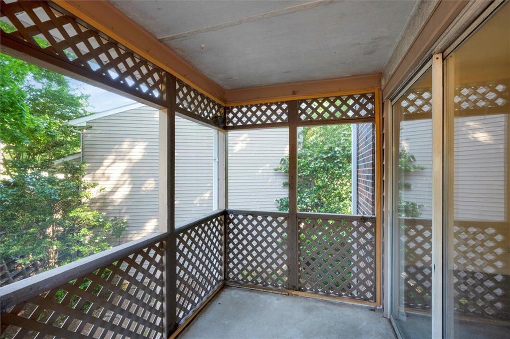 293 Quail Run, Roswell, Georgia image 27