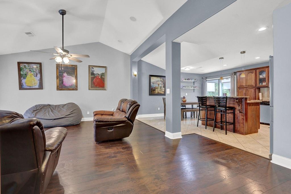 2944 Clipper Court