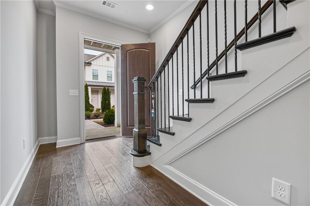 891 Proctor Oaks Street NW