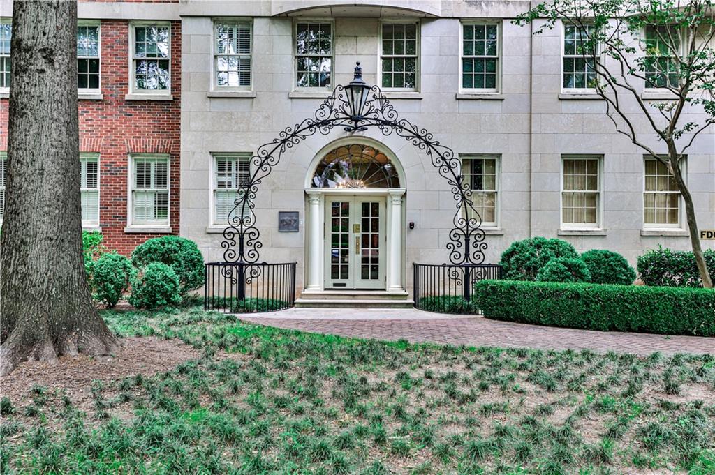 1327 Peachtree Street NE 304