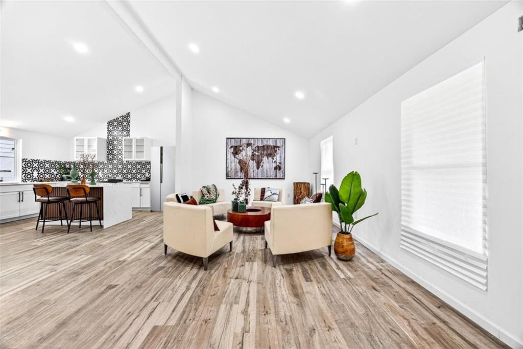 1705 Beechwood Boulevard SW