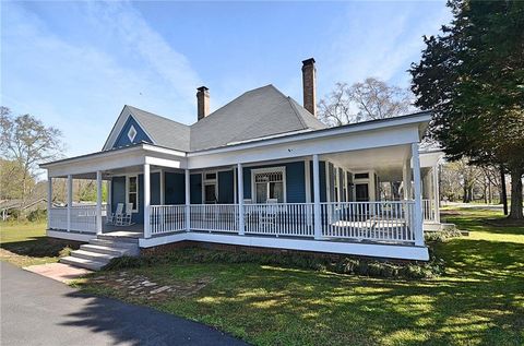 Homes For Sale - 206 North Johnson Street<br/> Newborn, GA 30056