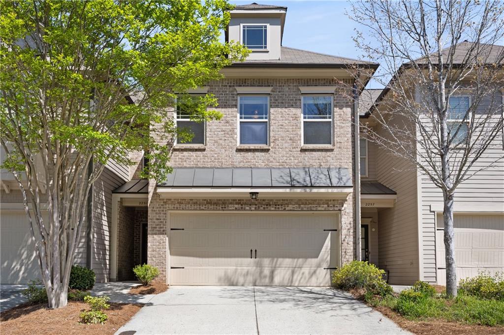 2251 W Village Lane, Smyrna, Georgia image 1