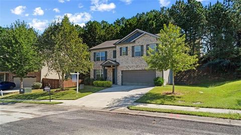 816 LAKE CHASE Fairburn GA 30213