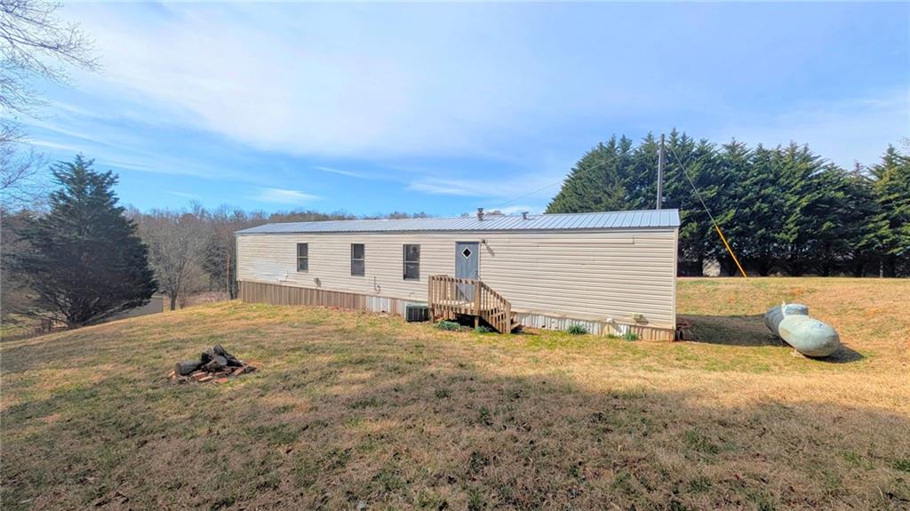 1562 Grindle Bridge Road
