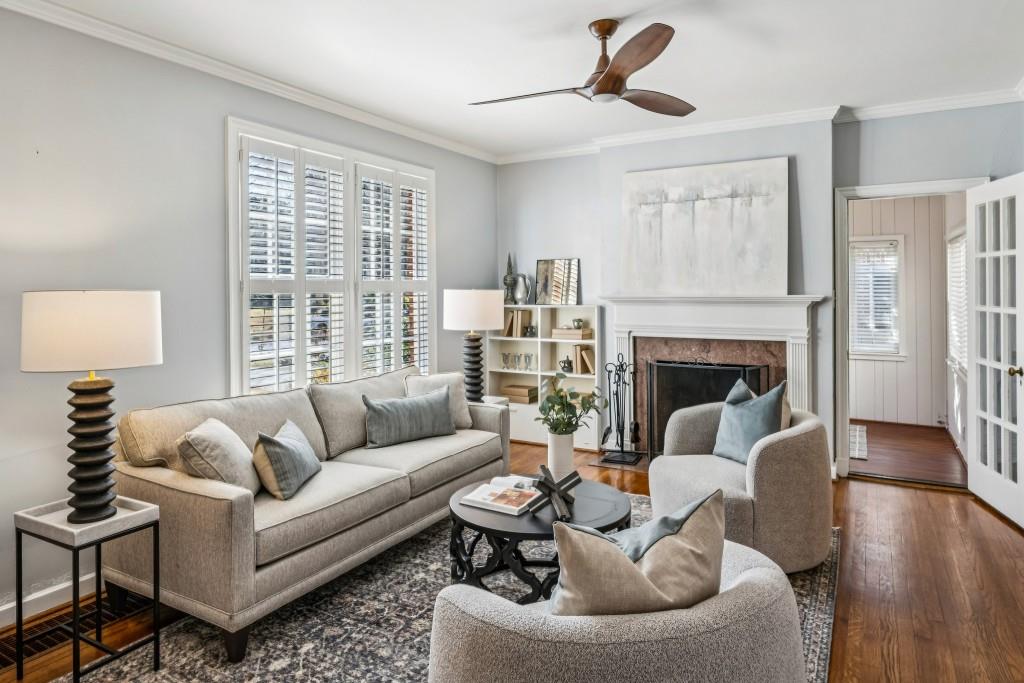 496 Princeton Way NE