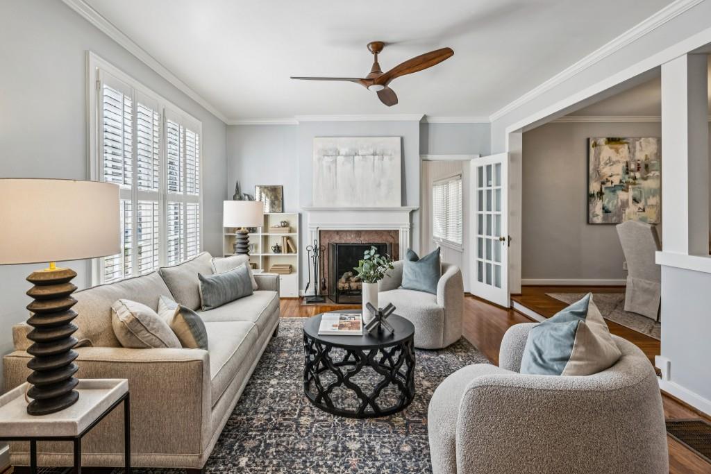 496 Princeton Way NE