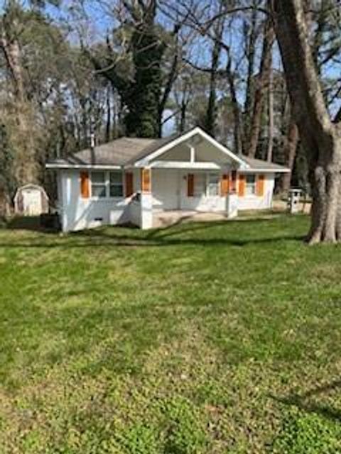 Homes For Sale - 4226 Oakview Drive<br/> Forest Park, GA 30297