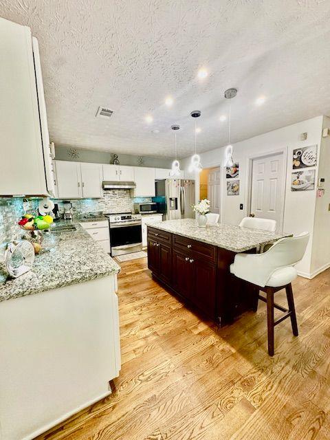 2306 KEMP Drive