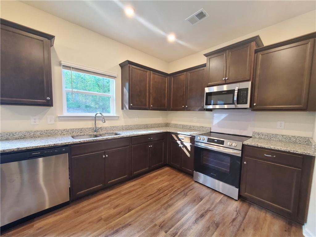 151 Sawgrass Drive, Ball Ground, Georgia image 7