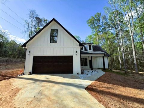 Homes For Sale - 281 Ruby Lane<br/> Commerce, GA 30530