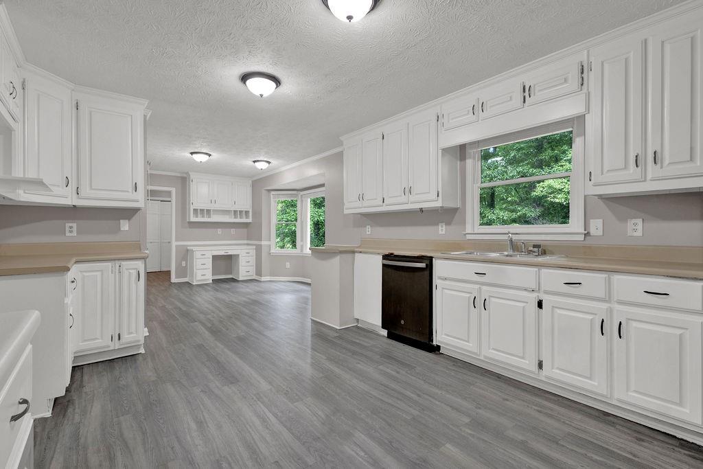 5309 Ashley Drive, Conyers, Georgia image 9