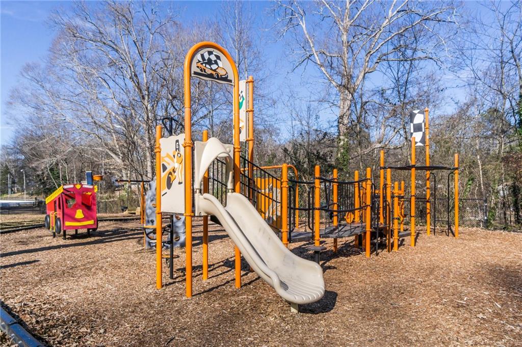 2569 Woodhill Lane, Atlanta, Georgia image 30