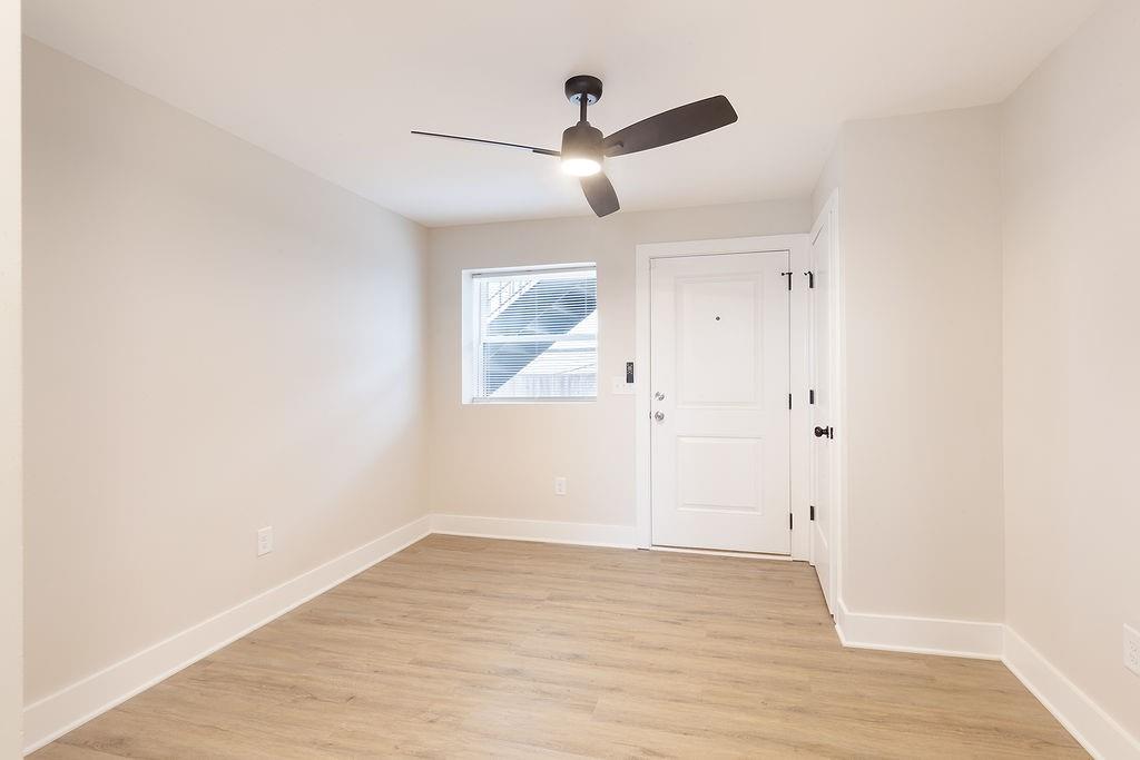396 Linden Avenue NE 102