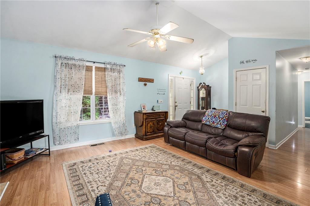 15 Landers Drive, Cartersville, Georgia image 5