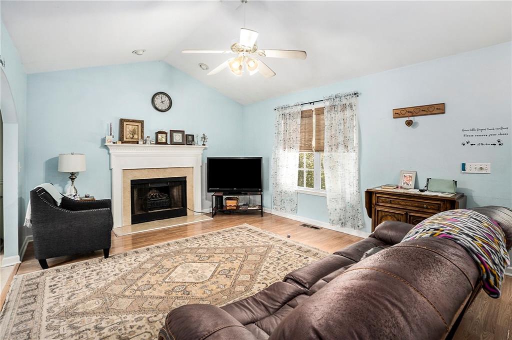 15 Landers Drive, Cartersville, Georgia image 4