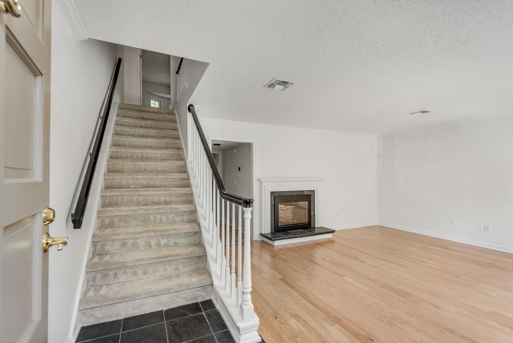 2474 Northlake Court