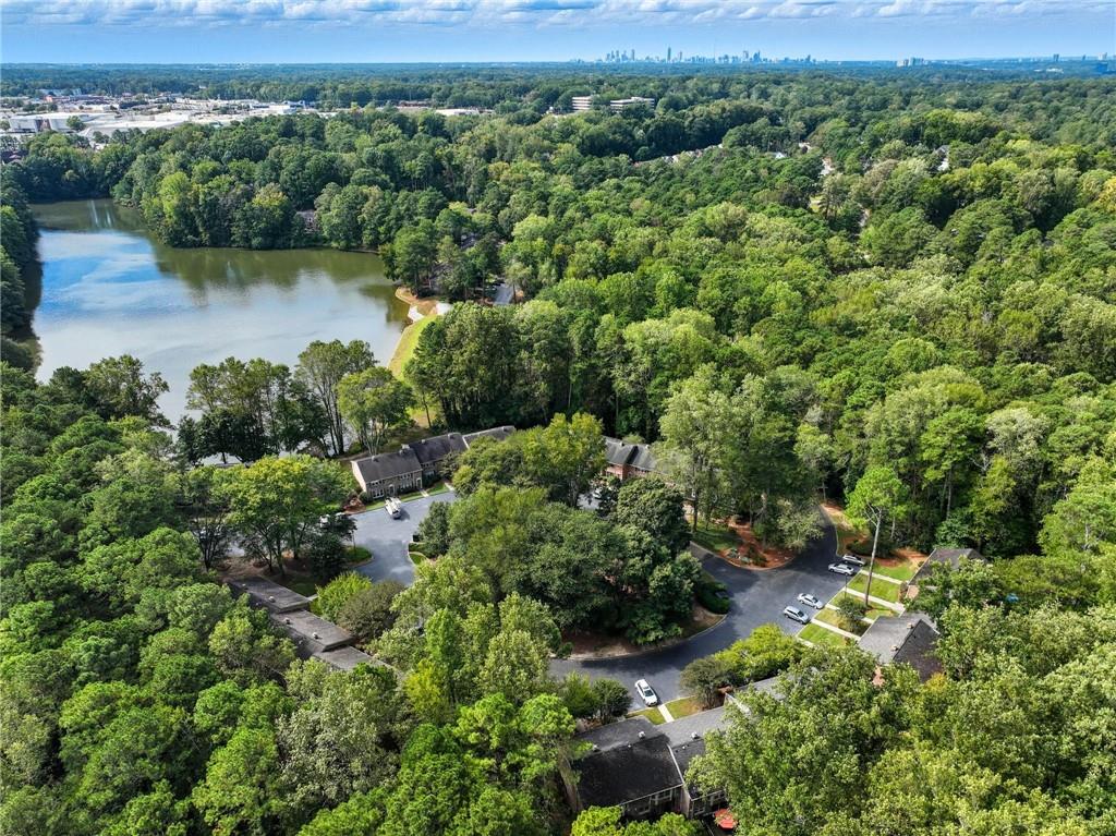 2474 Northlake Court