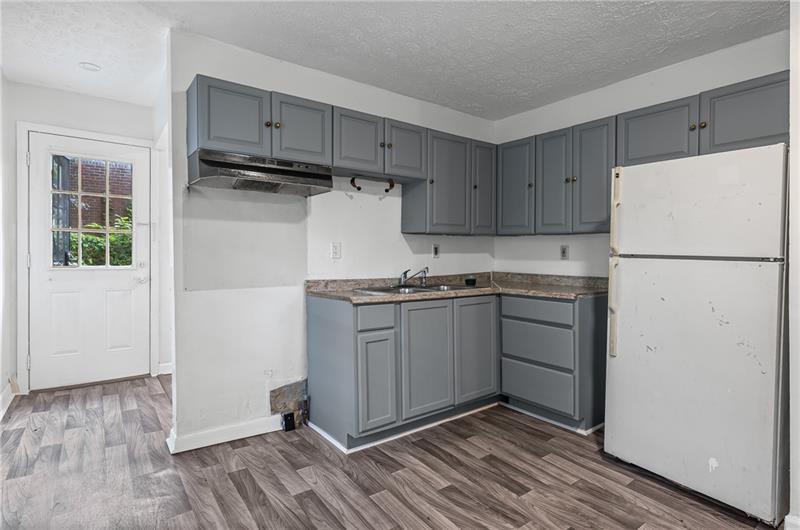 Leeward Walk - Residential Lease