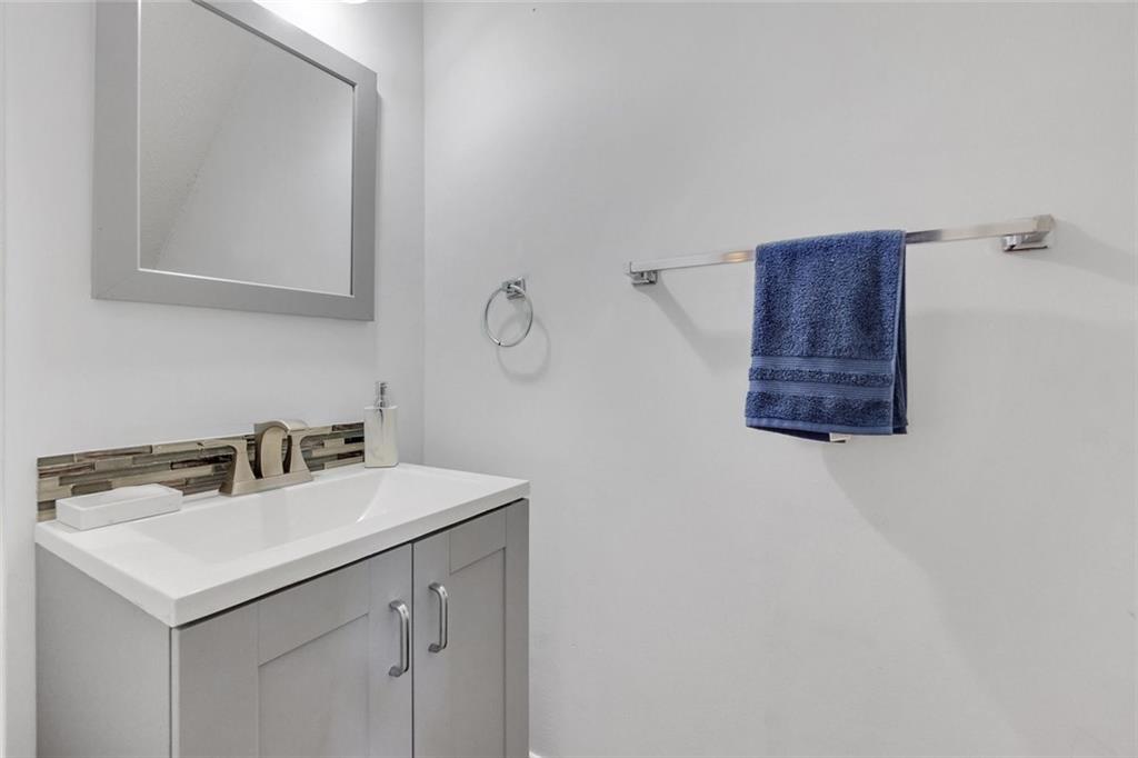 FAIRVIEW - Residential