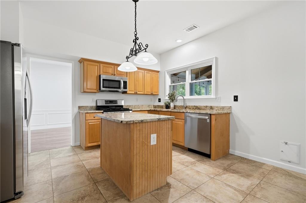 2420 Traywick Chase