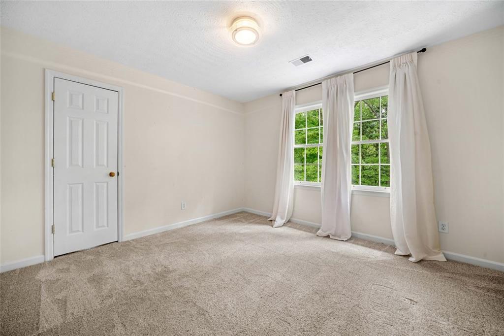 2144 Lamplight Drive, Marietta, Georgia image 31