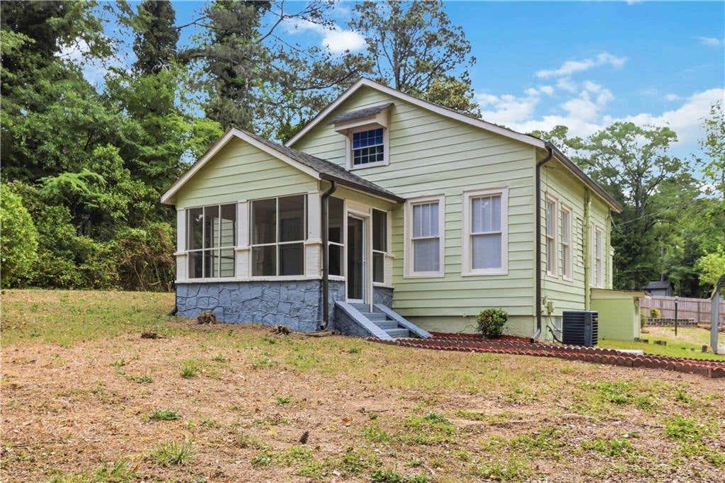 Photo of 302 Fayetteville Road, Jonesboro, GA 30236 (MLS # 7789589)