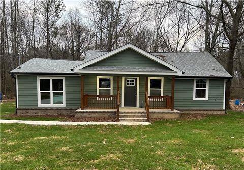 A home in Villa Rica