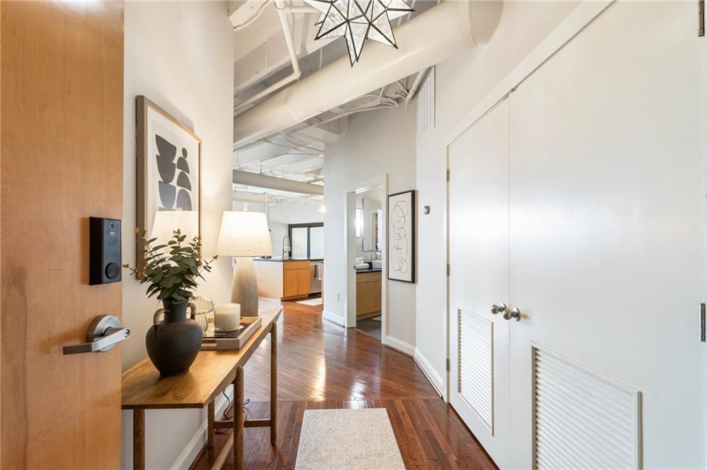 878 Peachtree Street NE 704