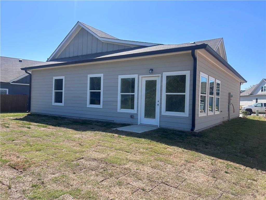 138 Sunflower Circle NE