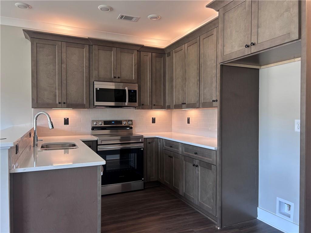 138 Sunflower Circle NE