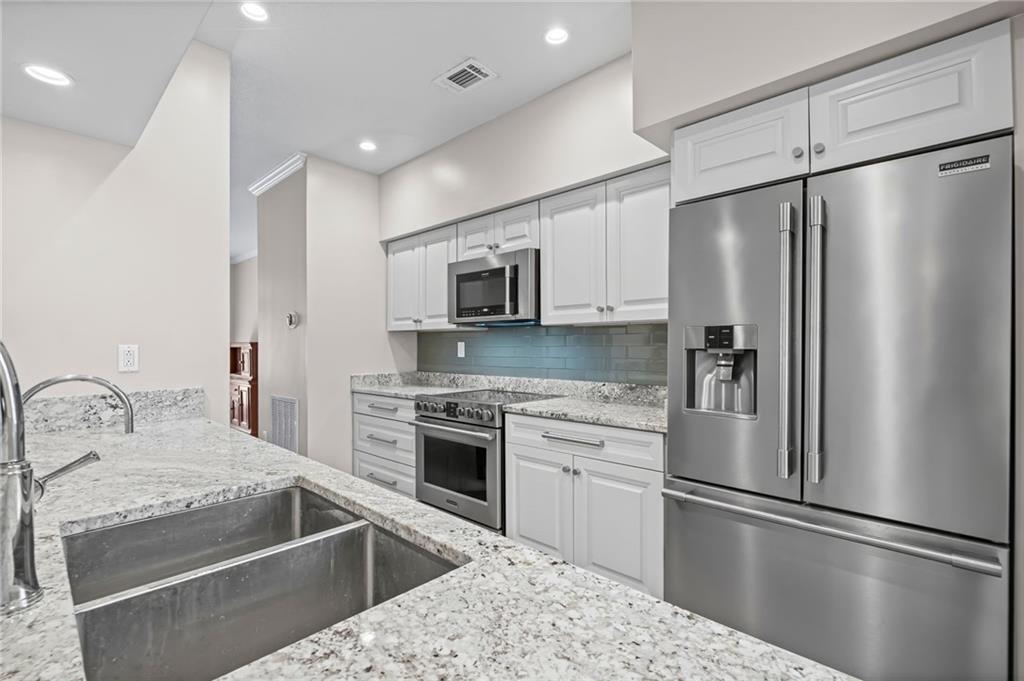 721 Sandringham Drive 721