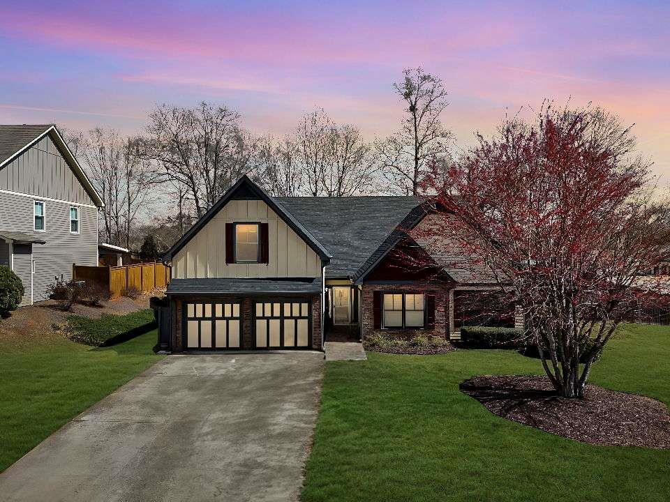 102 Wooded Glen Lane, Carrollton, Georgia image 1