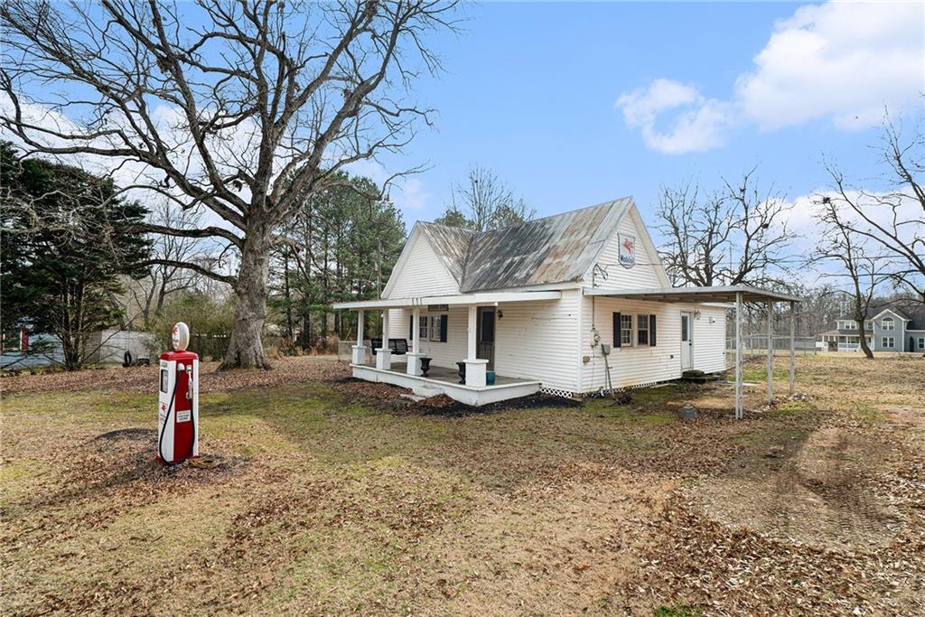 2885 Camp Mitchell Road, Loganville, Georgia image 1